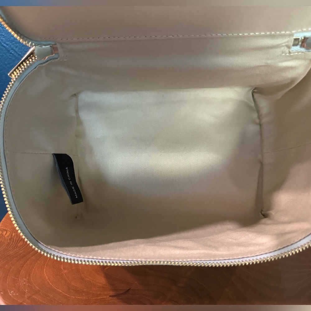 Julia Berolzheimer x Neely and Chloe Large Vanity Case in Posy Mist - Picture 8 of 8